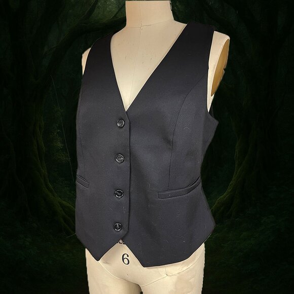 Because of Alice Boxy Waistcoat - Picture 3 of 8